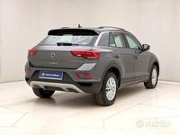 Usata VW T-Roc 150 CV (110 kW) 2025 Grigio SUV