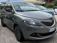 Usata Lancia Ypsilon Gold 69 CV (50 kW) 2023 Grigio Utilitaria
