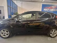 Usata Ford Fiesta Titanium 69 CV (50 kW) 2012 Nero Berlina