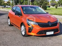 Usata Renault Clio V Evolution 94 CV (69 kW) 2024 Arancione Utilitaria