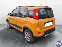 Usata Fiat Panda 4x4 S 75 CV (55 kW) 2012 Arancione Utilitaria