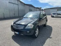 Usata Mercedes ML320 224 CV (164 kW) 2008 Nero SUV