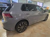 Usata VW Golf VIII Life 116 CV (85 kW) 2020 Grigio Berlina