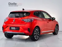 Usata Renault Clio Techno 101 CV (74 kW) 2025 Rosso passion metallizzato Utilitaria
