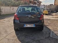 Usata Toyota Yaris 90 CV (66 kW) 2008 Nero Utilitaria
