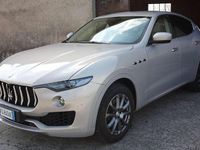 Usata Maserati Levante 275 CV (202 kW) 2016 Grigio SUV