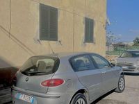 Usata Alfa Romeo 147 Distinctive 105 CV (77 kW) 2003 Utilitaria