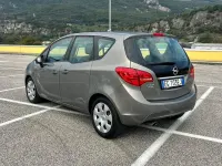 Usata Opel Meriva 130 CV (95 kW) 2011 Giallo Monovolume