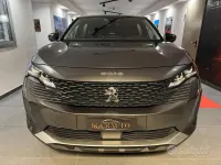 Usata Peugeot 5008 Allure 131 CV (96 kW) 2023 Grigio Monovolume