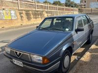 Usata Alfa Romeo 75 110 CV (80 kW) 1987 Grigio Berlina
