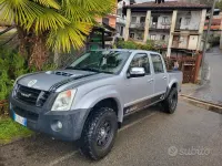 Usata Isuzu D-Max 136 CV (100 kW) 2010 Grigio Pick-up