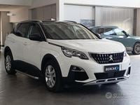 Usata Peugeot 3008 Active 120 CV (88 kW) 2017 Other SUV