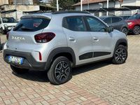 Usata Dacia Spring Comfort 33 kW (45 CV) 2023 Grigio chiaro Utilitaria