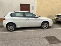Usata Alfa Romeo 147 120 CV (88 kW) 2008 Bianco Utilitaria