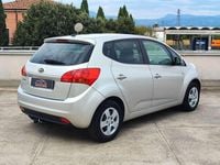 Usata Kia Venga 90 CV (66 kW) 2012 Argento Utilitaria