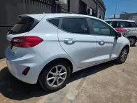 Usata Ford Fiesta 125 CV (91 kW) 2021 Bianco Utilitaria