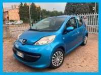Usata Peugeot 107 68 CV (50 kW) 2006 Bluazzurro Utilitaria