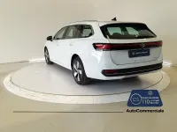 Usata VW Passat Business 204 CV (150 kW) 2025 Bianco Station wagon