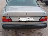 Usata Mercedes E250 1988 Grigio Berlina