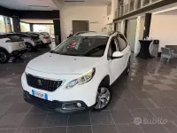 Usata Peugeot 2008 Active 75 CV (55 kW) 2018 Bianco SUV