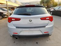 Usata Alfa Romeo Giulietta Distinctive 105 CV (77 kW) 2014 Blu Utilitaria