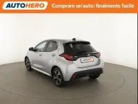 Nuova Toyota Yaris Hybrid Trend 92 CV (67 kW) 2025 Grigio Berlina