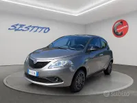 Usata Lancia Ypsilon Gold 69 CV (50 kW) 2020 Grigio Utilitaria