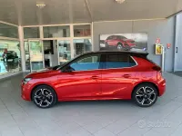 Usata Opel Corsa Elegance 101 CV (74 kW) 2021 Rosso Utilitaria