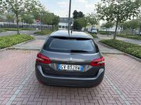 Usata Peugeot 308 Business-Line 131 CV (96 kW) 2019 Berlina