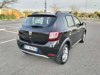 Usata Dacia Sandero Stepway 90 CV (66 kW) 2016 Nero Berlina