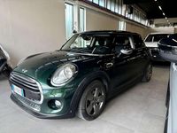 Usata Mini Cooper D 116 CV (85 kW) 2015 Verde Utilitaria