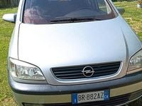 Usata Opel Zafira 101 CV (74 kW) 2001 Grigio Monovolume