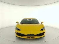 Usata Ferrari 296 664 CV (488 kW) 2022 Giallo modena Coupé