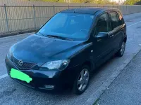 Usata Mazda 2 75 CV (55 kW) 2005 Nero Utilitaria