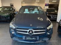 Usata Mercedes B180 116 CV (85 kW) 2019 Blu Monovolume
