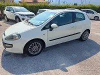 Usata Fiat Punto Evo Dynamic 69 CV (50 kW) 2011 Bianco Utilitaria