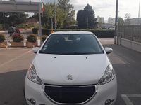 Usata Peugeot 208 Access 82 CV (60 kW) 2013 Bianco Utilitaria