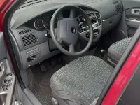 Usata Kia Carens 112 CV (82 kW) 2004 Rosso Monovolume