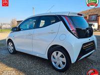 Usata Toyota Aygo 69 CV (50 kW) 2015 Bianco Utilitaria