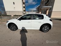 Usata Peugeot e-208 Active 80 kW (110 CV) 2023 Bianco Utilitaria