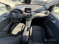 Begagnad Mercedes B160 Premium 90 HK (66 kW) 2018 Vit Minibuss