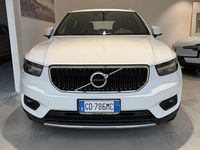 Usata Volvo XC40 Momentum 129 CV (94 kW) 2021 Bianco SUV