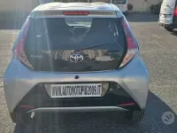 Begagnad Toyota Aygo 72 HK (52 kW) 2018 Grå Halvkombi