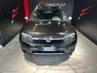 Usata Dacia Duster Lauréate 110 CV (80 kW) 2011 Nero SUV