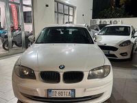 Usata BMW 118 142 CV (104 kW) 2009 Bianco Utilitaria