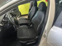 Usata Peugeot 207 68 CV (50 kW) 2012 Bianco Berlina