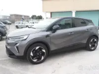 Usata Renault Captur Techno 91 CV (66 kW) 2025 Grigio SUV