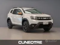 Usata Dacia Duster Extreme 150 CV (110 kW) 2023 Bianco SUV