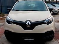 Usata Renault Captur 90 CV (66 kW) 2015 Beige SUV