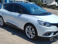 Usata Renault Scénic 120 CV (88 kW) 2021 Bianco Monovolume